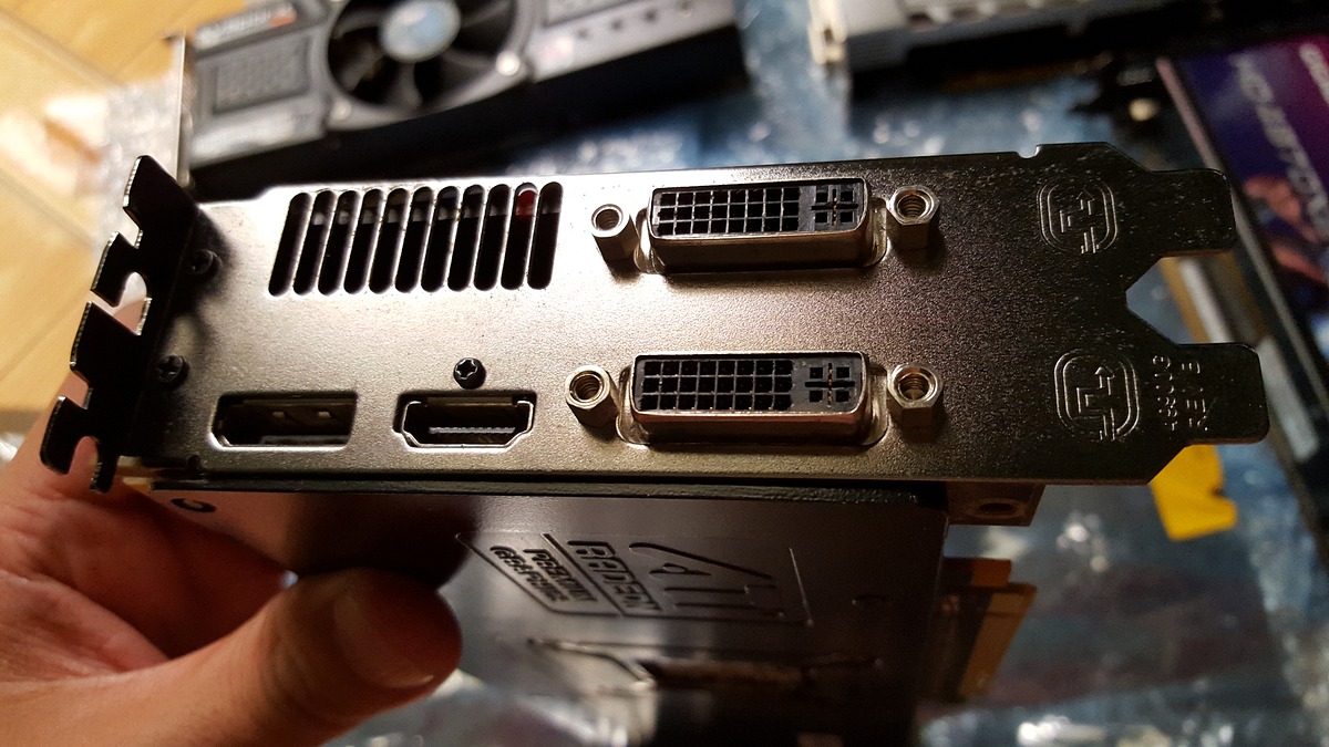 VGA-Main-RAM XT (AU,US): X38->X79; VGA: 570,590,5870, DDR3-4, HSF... - 15