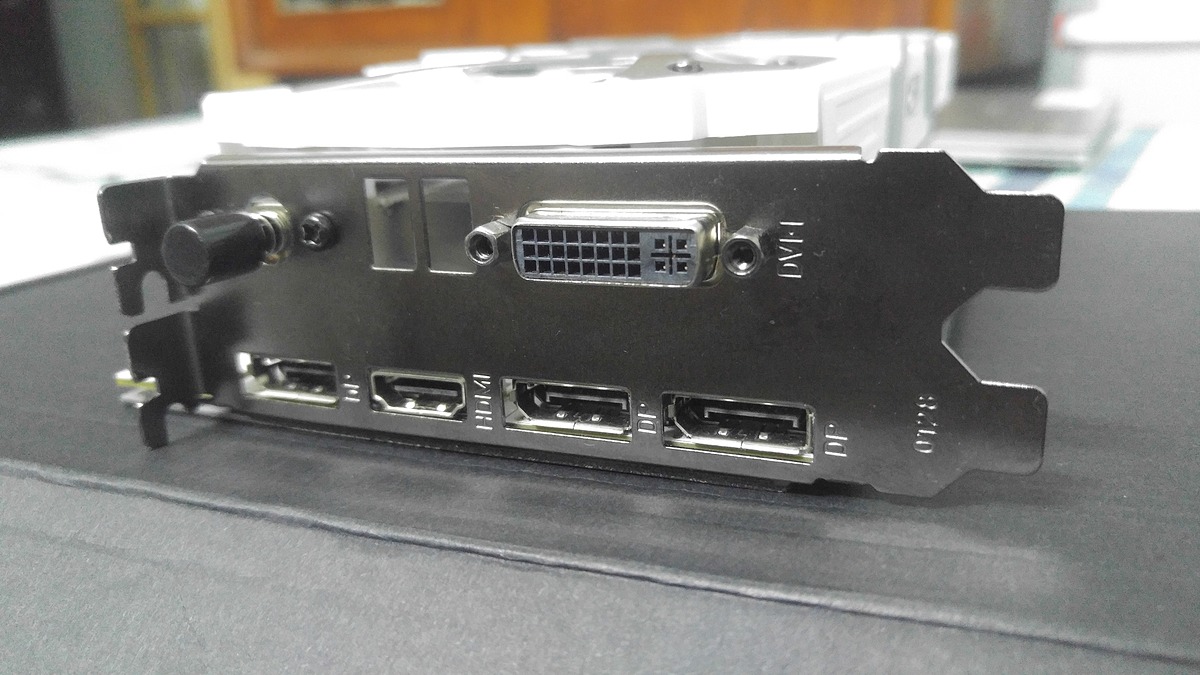 VGA-Main-RAM XT (AU,US): X38->X79; VGA: 570,590,5870, DDR3-4, HSF... - 6