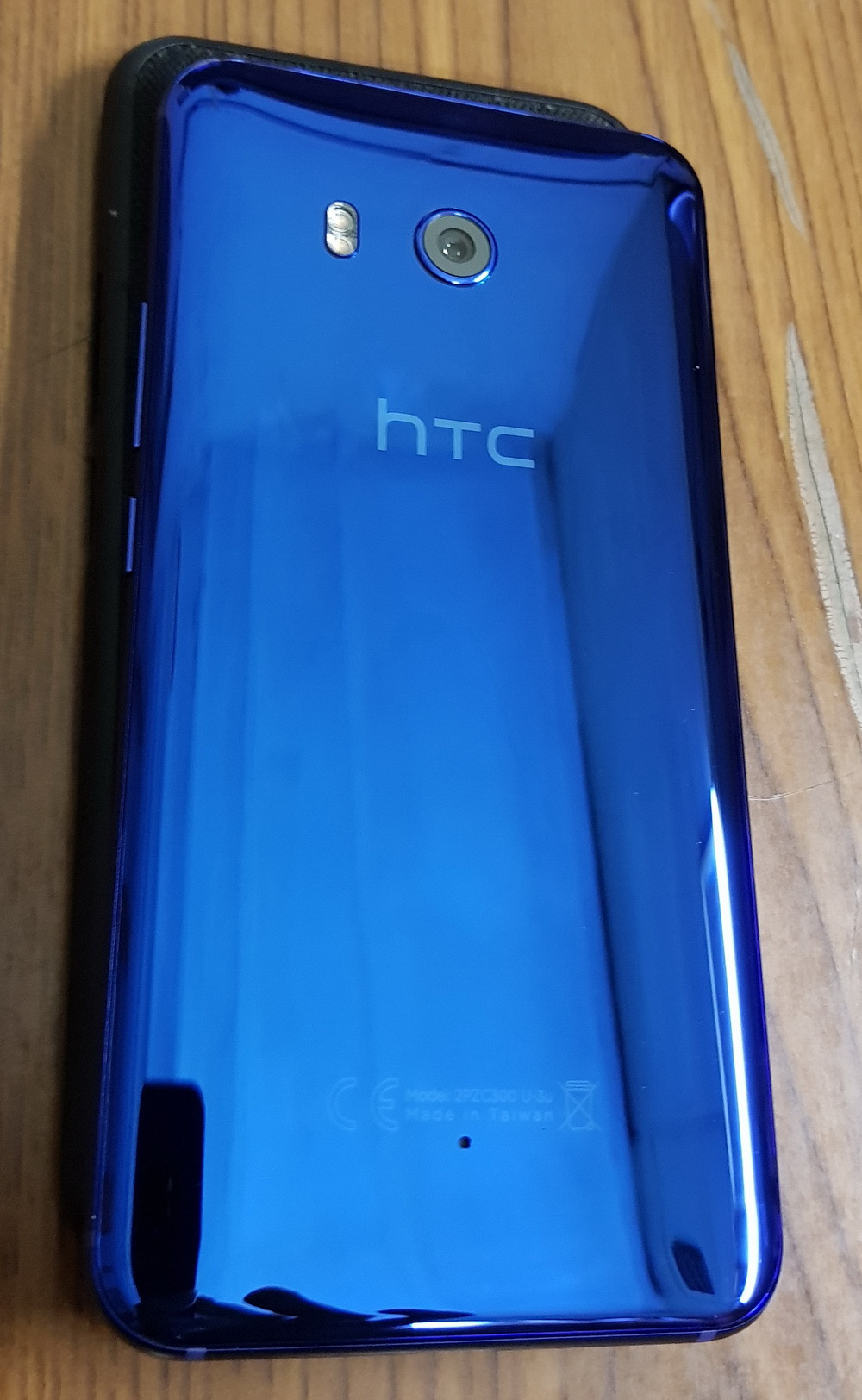 HTC U11 (Blue) 128GB RAM 6GB 2sim BH tới 8/2018 - 3