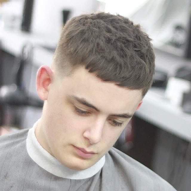 Khảo sát vozer thích cắt tóc ở salon kiểu Hàn xẻng hay ở barbershop kiểu ồ  hê  theNEXTvoz